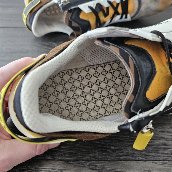 Fendi Flow Sneakers - Picture 9 of 12